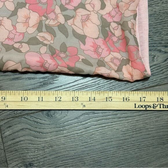 Infinity Scarf Pink Gray Floral Design. - Picture 10 of 10